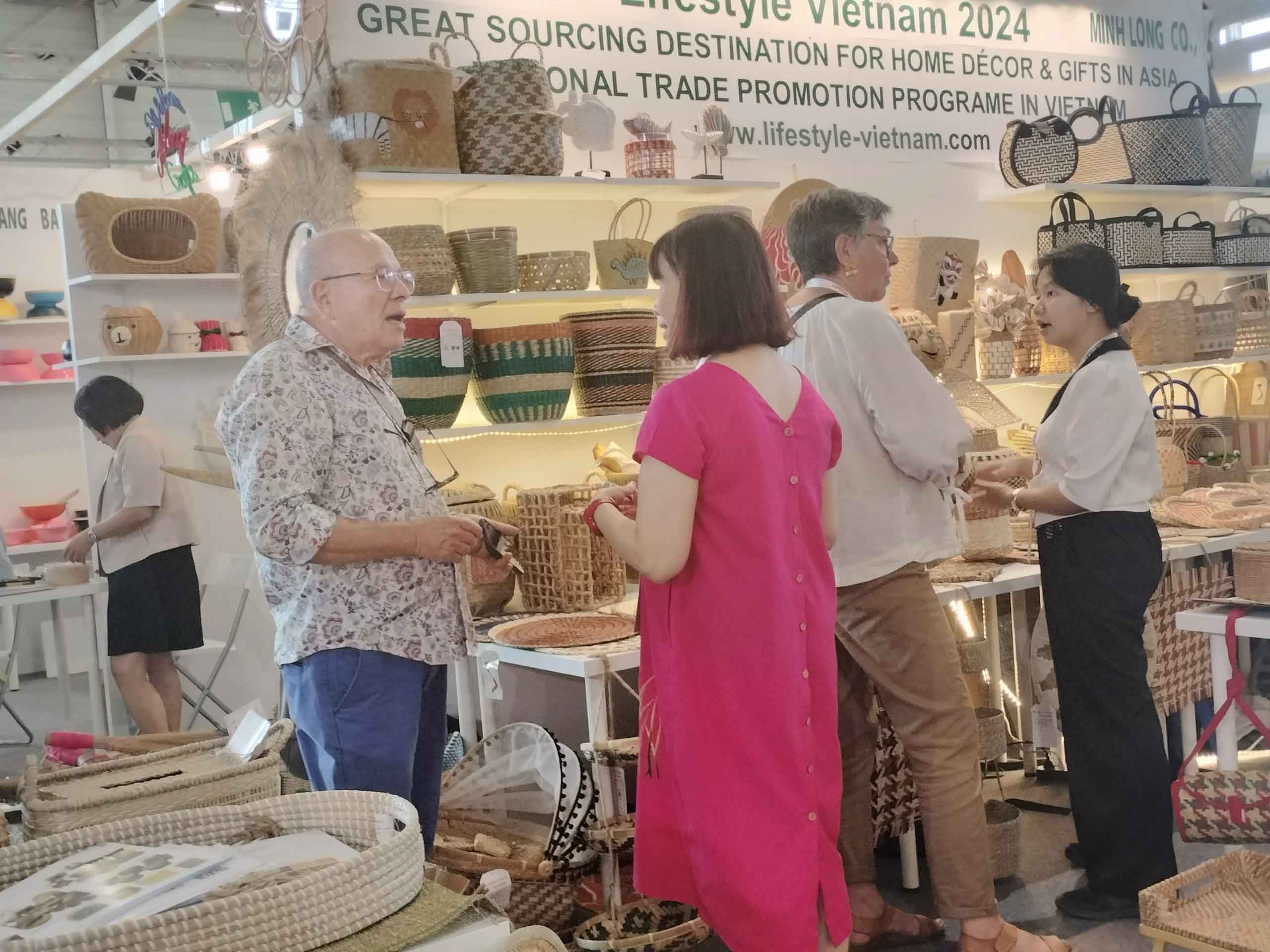 Sản phẩm thủ công của Việt Nam thu hút khách tại Hội chợ Maison et Objet 